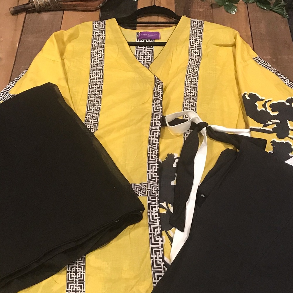 3 piece Pakistani suit. Sana Safinaz kimono style.